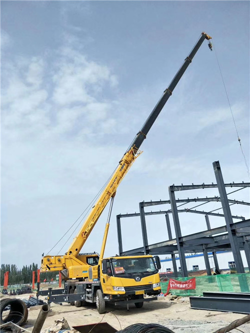 祥符区超高层建筑钢结构吊装案例